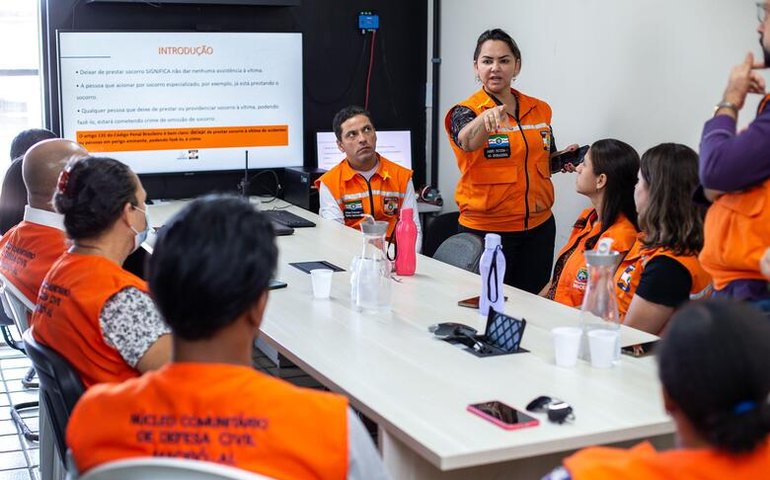 Núcleos Comunitários de Defesa Civil realizam curso de primeiros socorros