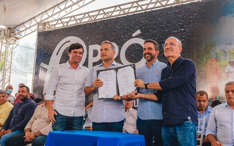 Governo de Alagoas assina convênio para equipar Centro de Convenções de Penedo