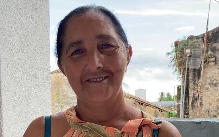 Prefeitura de Pilar investe mais de R$ 100 mil e quita dívidas de 130 moradores com energia; ‘Natal será completo’, diz beneficiária