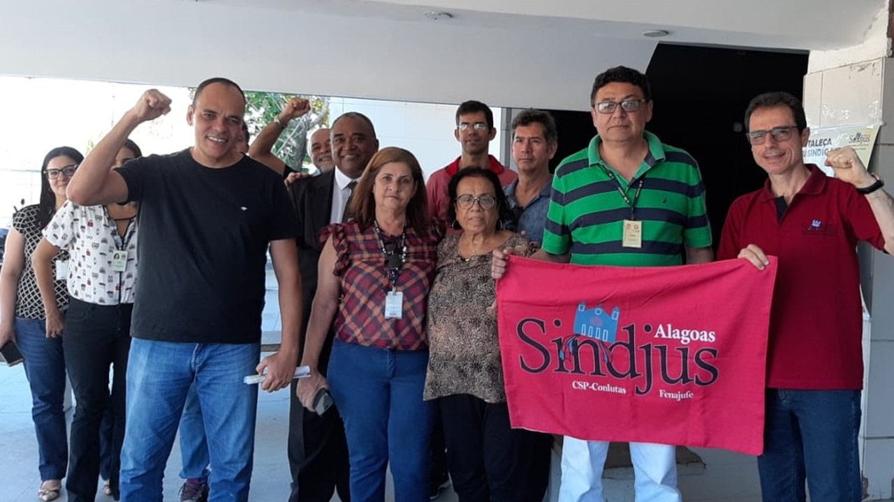 Servidores do Judiciário Federal de Alagoas decidem aderir à greve geral no dia 14