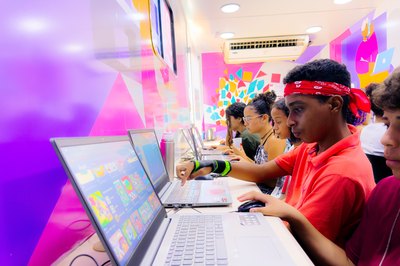 Tech Massa oferece cursos gratuitos no Benedito Bentes e Dubeaux Leão