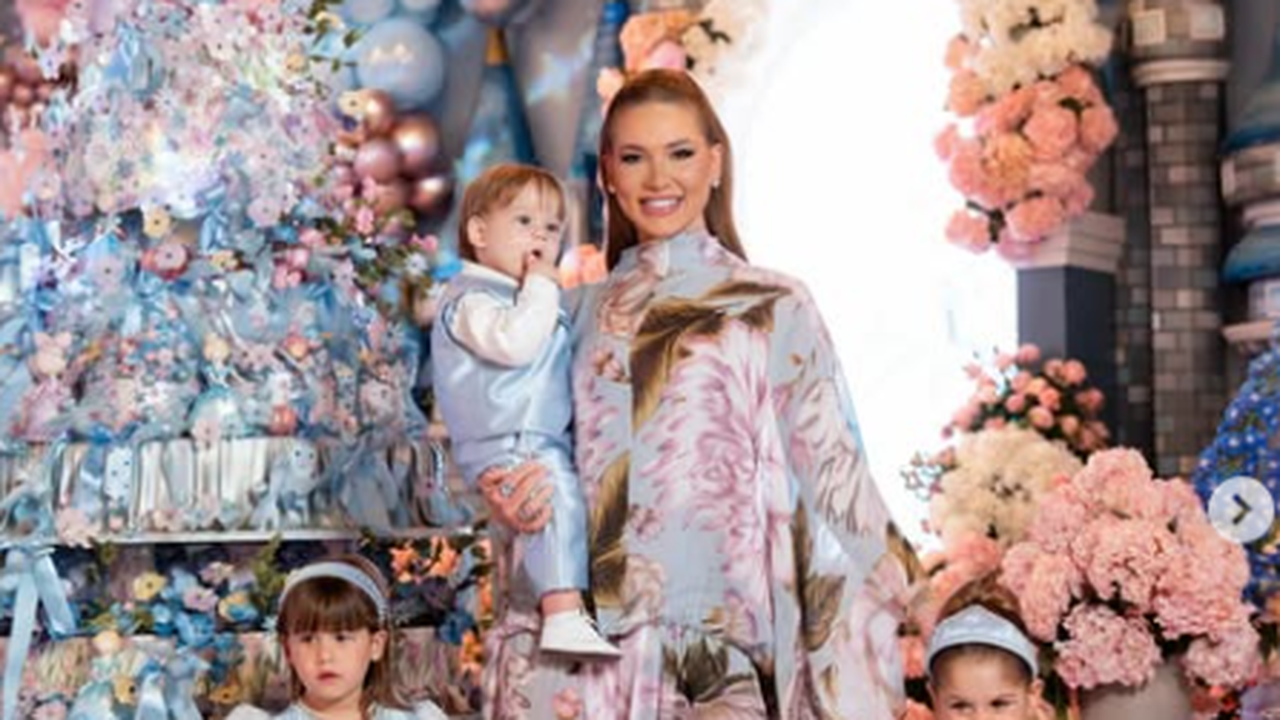 Bolo de 5 mil flores marca festa de 3 anos de Maria Flor, filha de Virginia Fonseca: 'Uma obra de arte em açúcar'