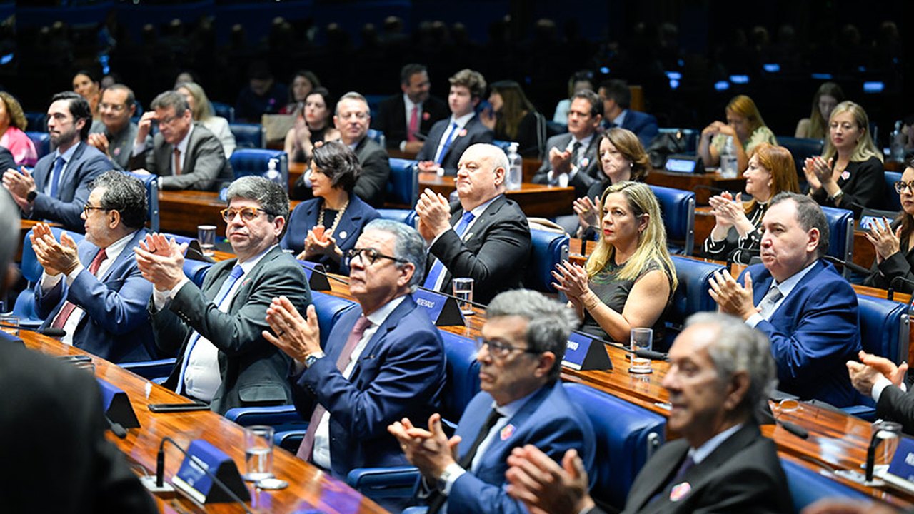 Senadores e juristas defendem o fortalecimento da Justiça do Trabalho