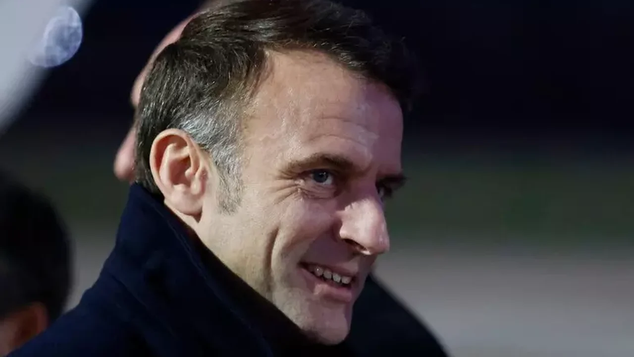 Vaticano teria rejeitado pedido de Macron para acompanhar Papa em visita a Notre-Dame