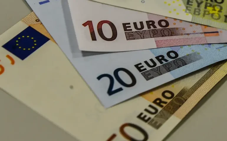 Colômbia anuncia oferta potencial de títulos denominados em euros e recompra de dívida