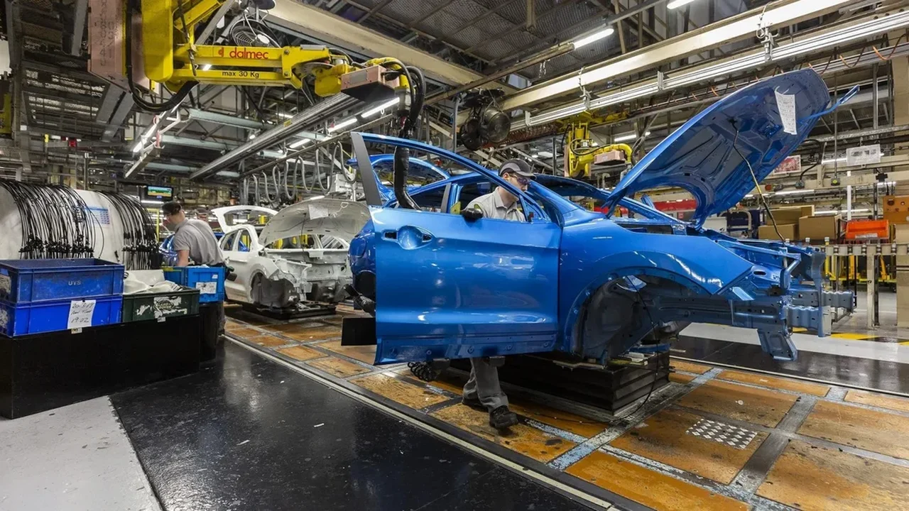 Produção industrial do Reino Unido registra queda inesperada de 0,5% em setembro ante agosto