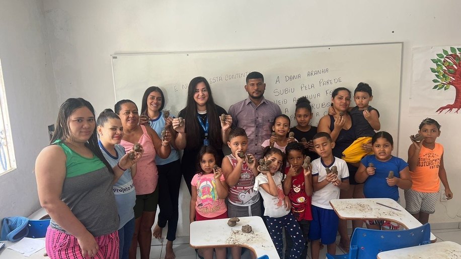 Cultura Nas Grotas leva diversão e aprendizado para moradores do Jacintinho