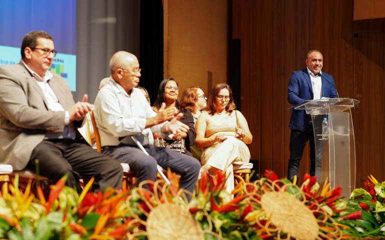 Sesau prestigia cerimônia de abertura do 8º Congresso Estadual de Secretarias Municipais de Saúde de Alagoas