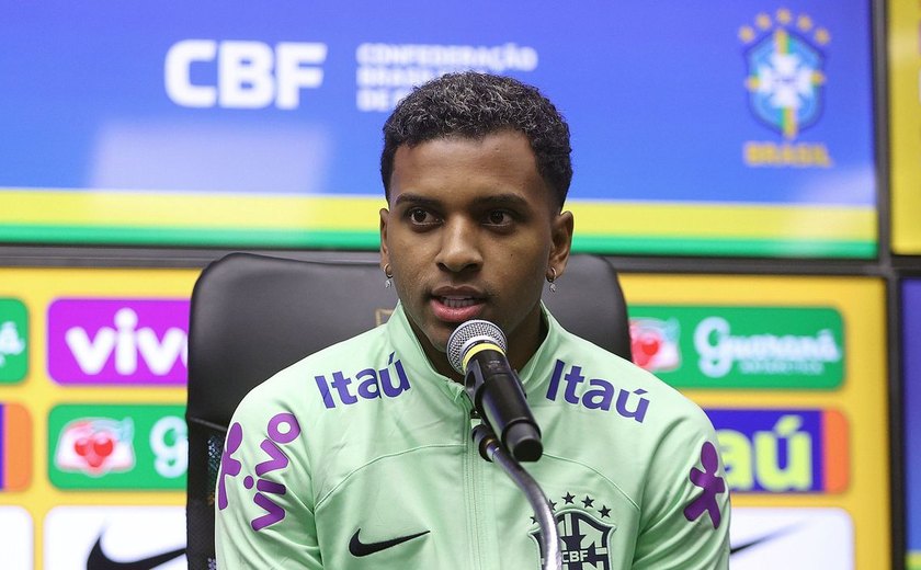 Rodrygo não espera jogo aberto contra o Uruguai, mas sim pressão