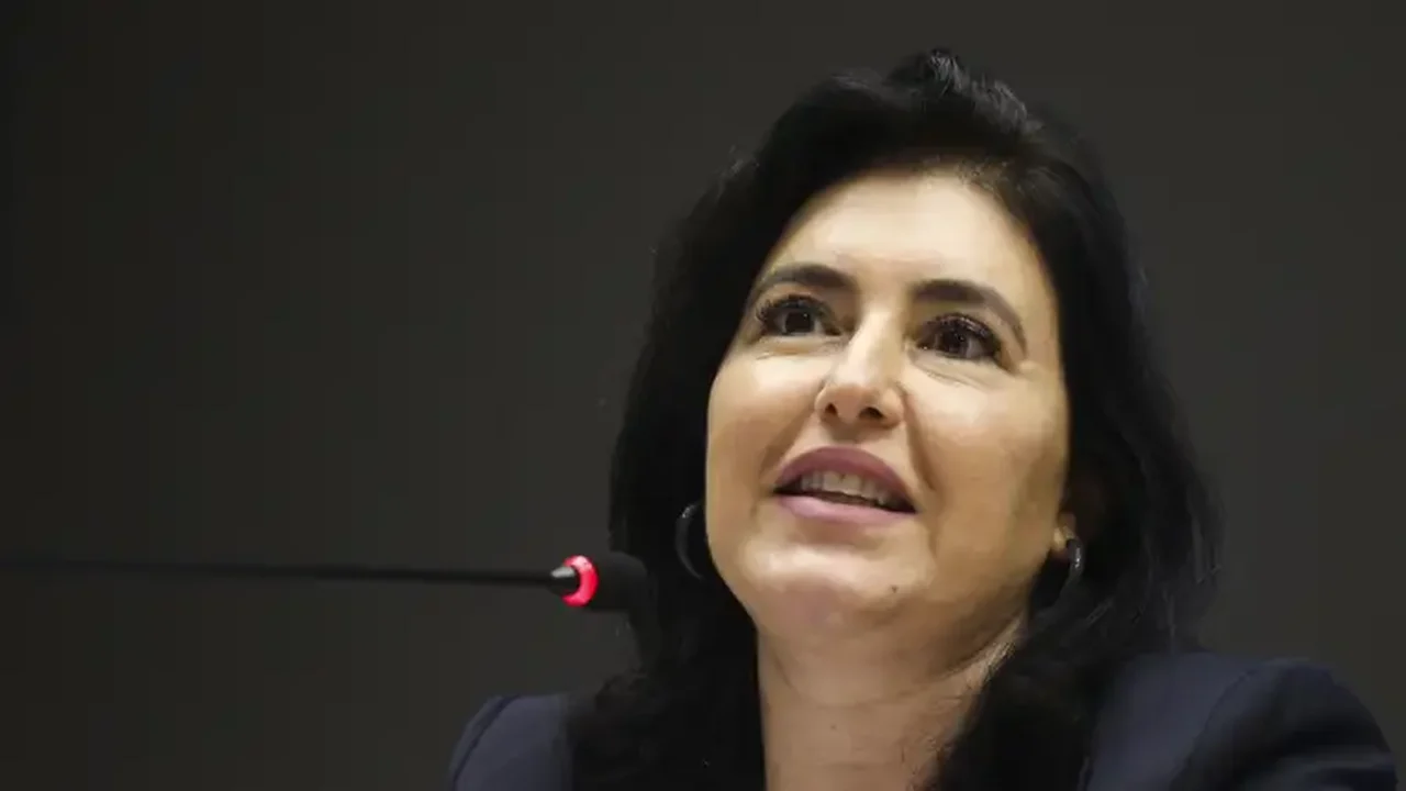 Biden demonstra grandeza ao compreender que democratas precisam de fato novo, diz Simone Tebet