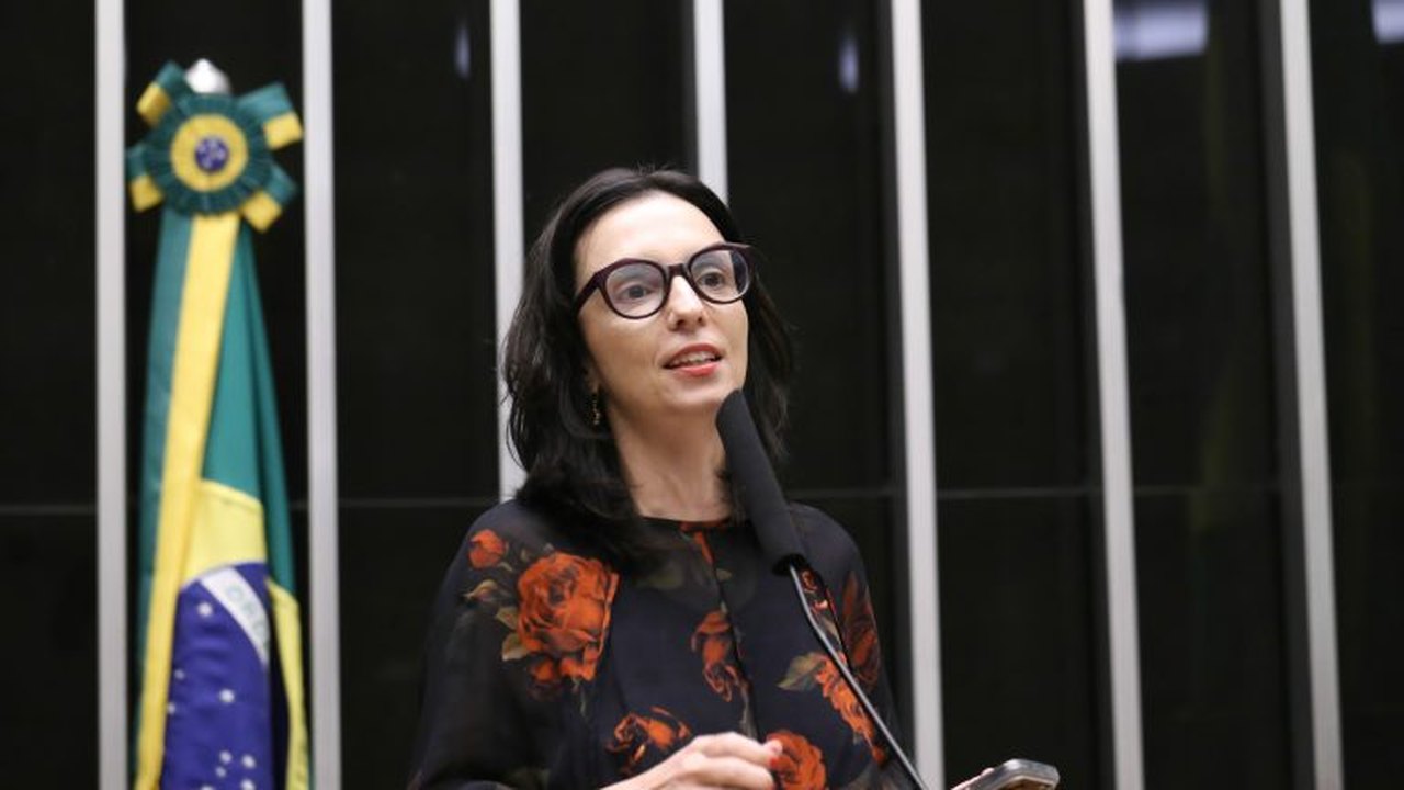 Comissão aprova criação de plataforma de teleatendimento psicológico para comunidades escolares