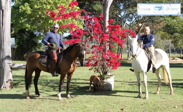 Sebastião Malheiros e Pedro Aguiar montados em valentes mangalarga