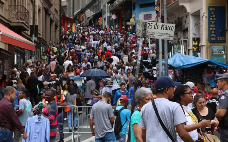 Horário de verão pode voltar? Comércio de São Paulo faz apelo por mudança no relógio