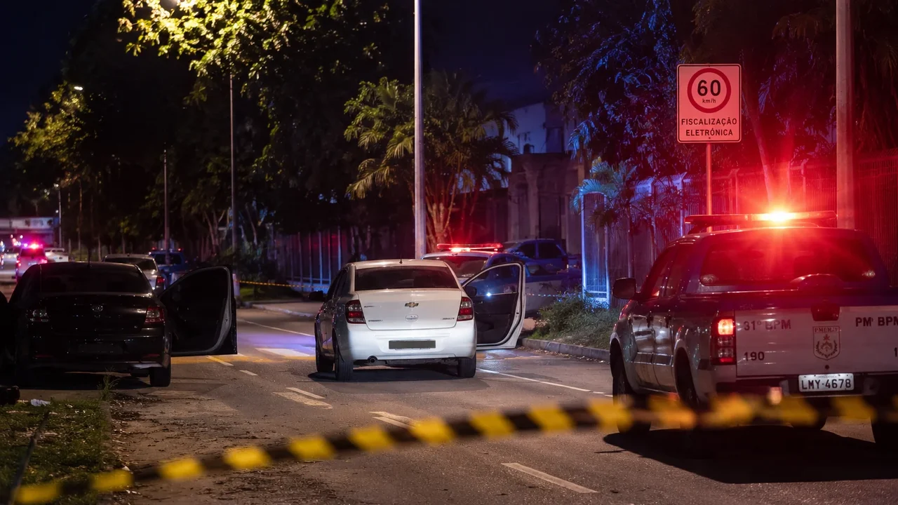 Três homens são mortos em frente a condomínio no Recreio