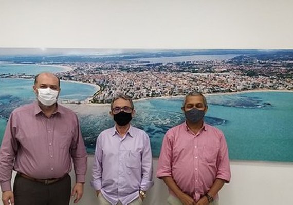 Reitor da Ufal, Josealdo Tonholo, discute parcerias com Prefeitura de Maceió