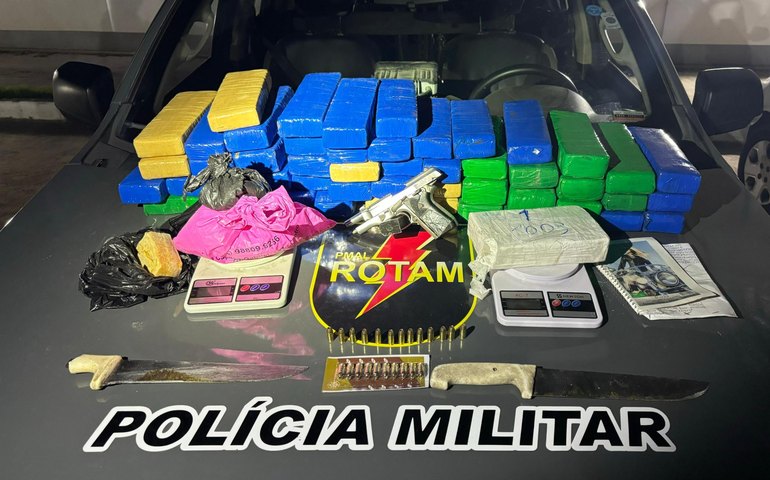 PM apreende armas, munições e mais de 34kg de drogas em apartamento
