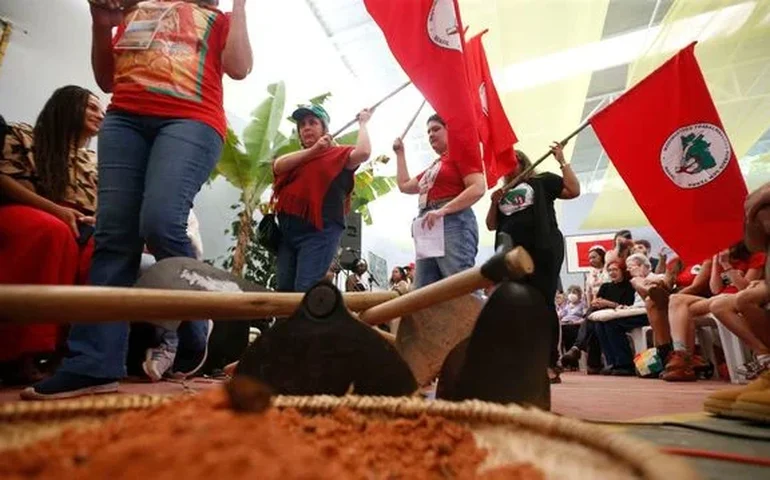 MST intensifica invasões; ministério promete 'retomada radical da reforma agrária'