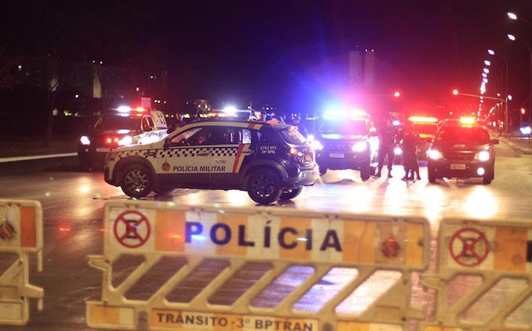 Polícia reforça segurança e fecha Esplanada após prisão domiciliar de Bolsonaro