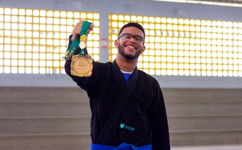 Victor Leite: estudante da rede estadual coleciona títulos no jiu-jitsu