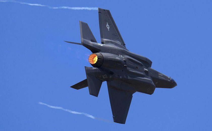 EUA aprovam produção em grande escala de caças F-35 apesar de inúmeras falhas da aeronave