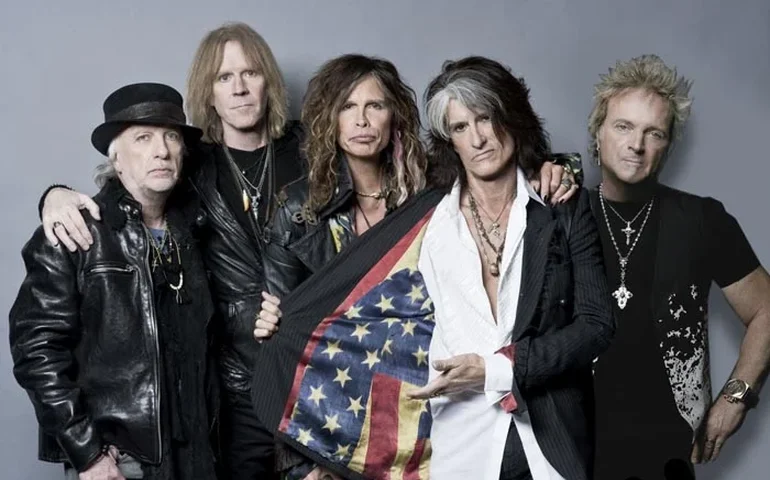 Aerosmith adia todos os shows de 2023 devido a grave lesão vocal de Steven Tyler