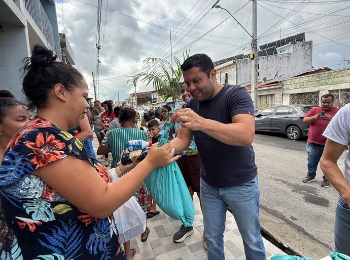 Vereador Allan Pierre inicia entrega de peixe na Semana Santa beneficiando 15 mil famílias em Maceió