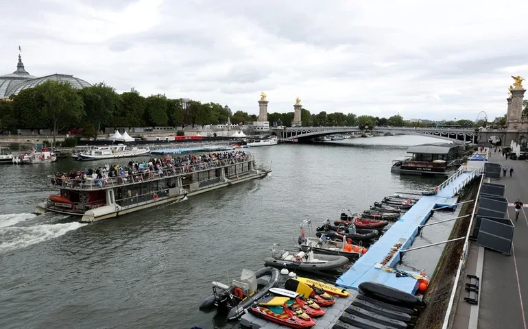 Paris reabre o Sena para banhistas após mais de 100 anos