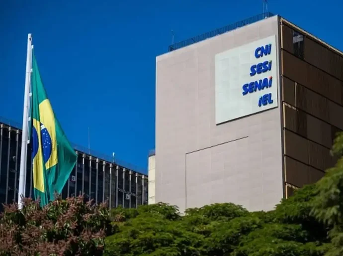 Indústria brasileira repudia taxação dos Estados Unidos sobre o Brasil