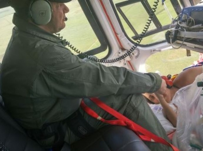 Adolescente é transferida de Penedo para Recife pelo Samu Aeromédico