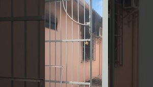 Incêndio acontece em residência na Zona Oeste de Aracaju; confira vídeo.jpg