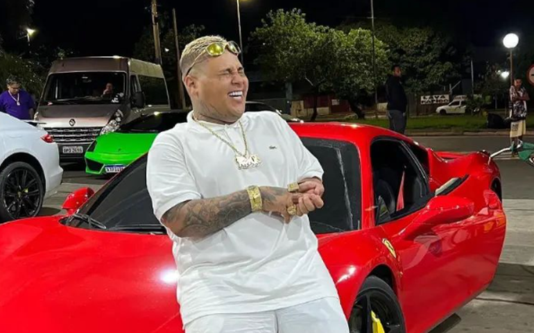 MC Ryan SP diz que tentou pular de jatinho em meio a crise de pânico durante voo