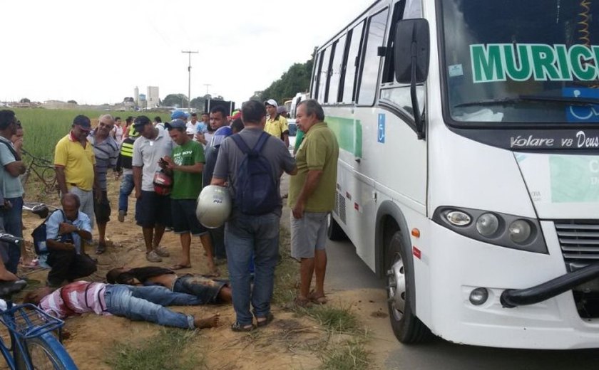 Criminosos morrem durante tentativa de assalto a van na BR 104