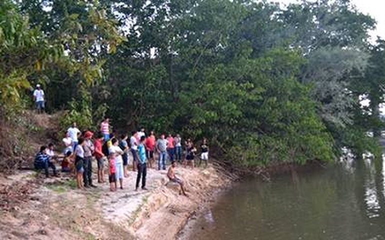 Três irmãos e uma amiga morrem afogados durante comemoração de aniversário, em Rondônia