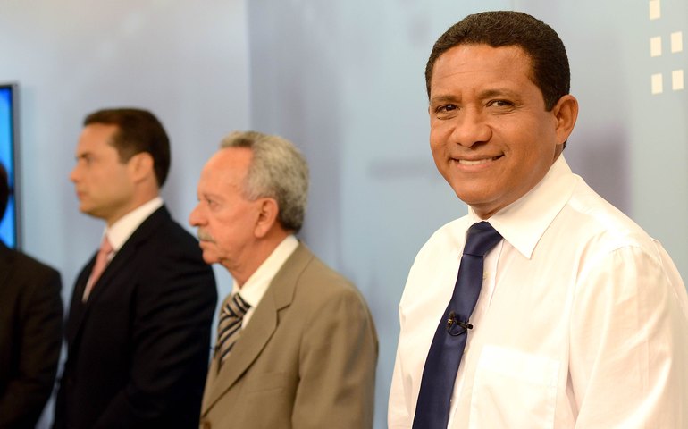 Em debate, Júlio Cezar defende a ampliação das escolas profissionalizantes no Estado