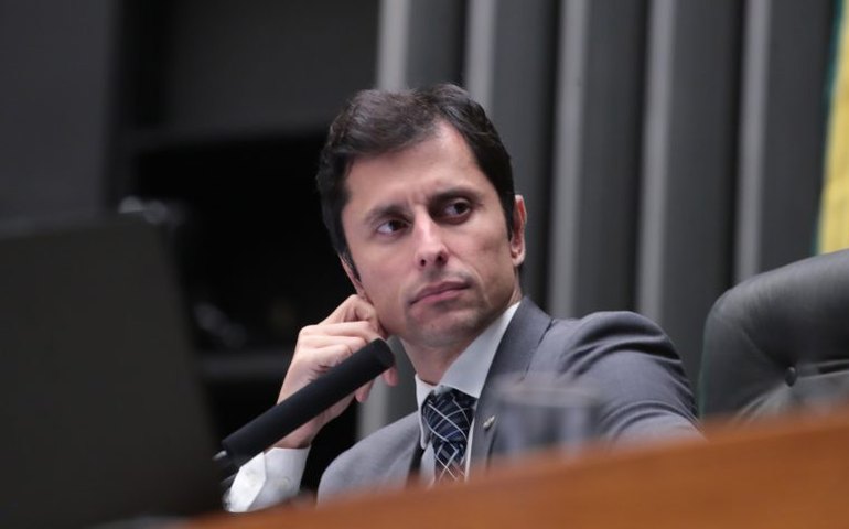 Comissão aprova criação de selo para empresas que apoiam mães atípicas