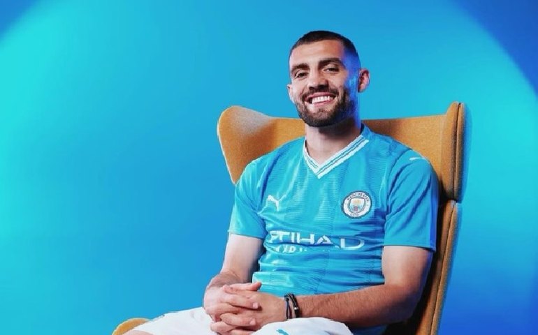 Manchester City confirma croata Kovacic, ex-Chelsea, como 1º reforço após tríplice coroa