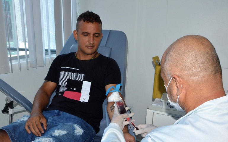 Hemoal faz coleta itinerante em Arapiraca e Coruripe nesta quinta-feira