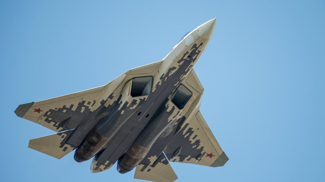 Rostec entrega novo lote de caças Su-57 com atualização técnica ao Exército russo