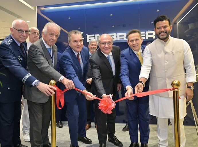 Alckmin inaugura escritório da Embraer em Nova Délhi
