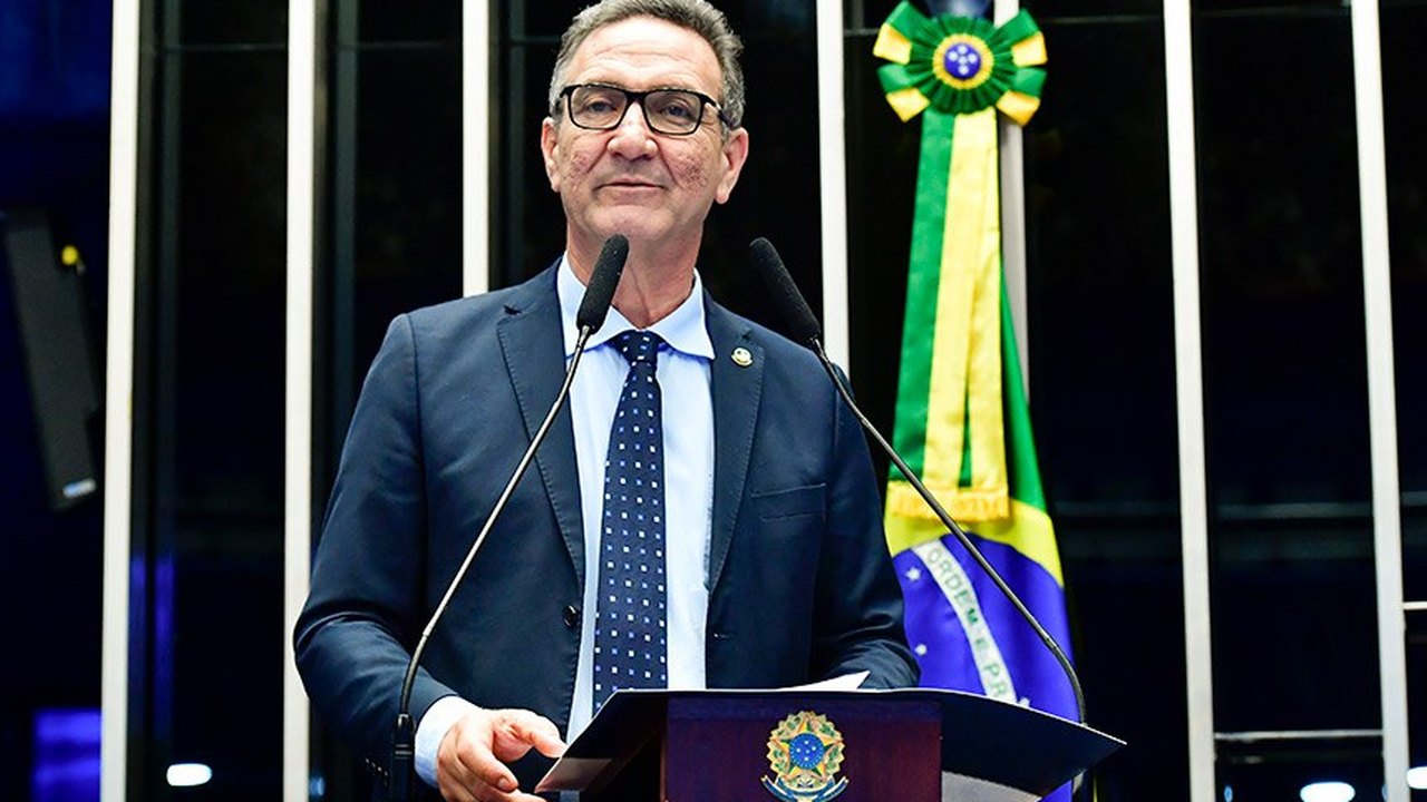 Lucas Barreto defende licença para prospecção de petróleo e gás no Amapá