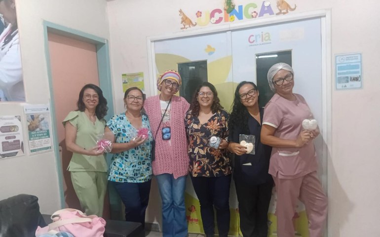 Tecer para Aquecer: Projeto leva amor e esperança em forma de sapatinhos de crochê à Maternidade Escola Santa Mônica