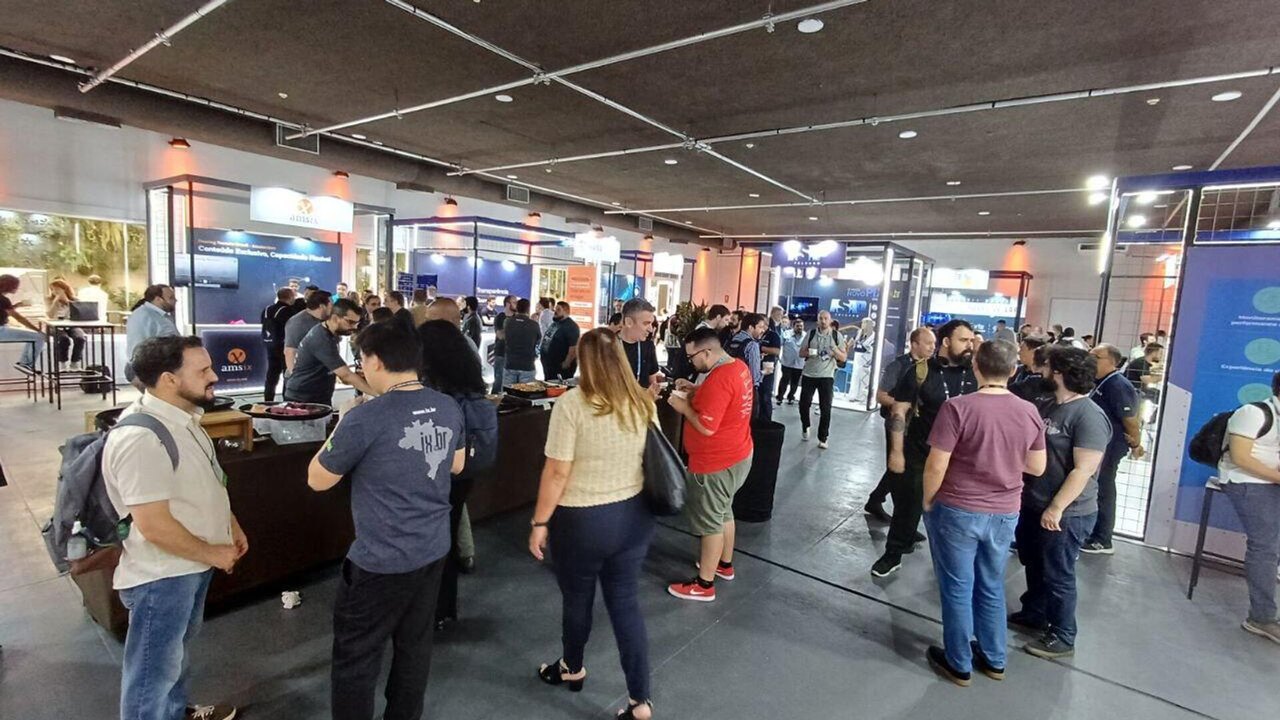 'Tudo que acontece aqui é muito à frente', diz empresário sobre panorama da Internet brasileira