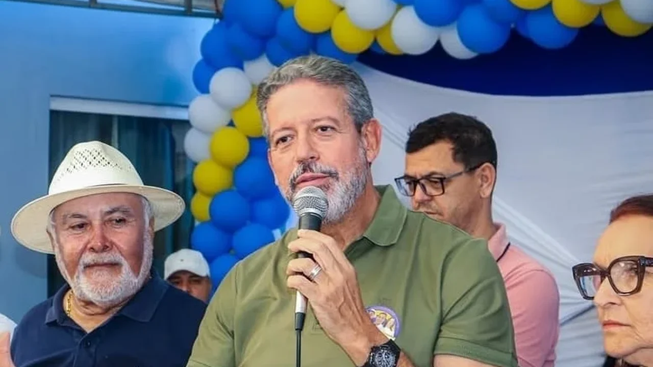 Arthur Lira abre nova frente de investimentos públicos no agro e leva Casas do Mel a 10 municípios de Alagoas