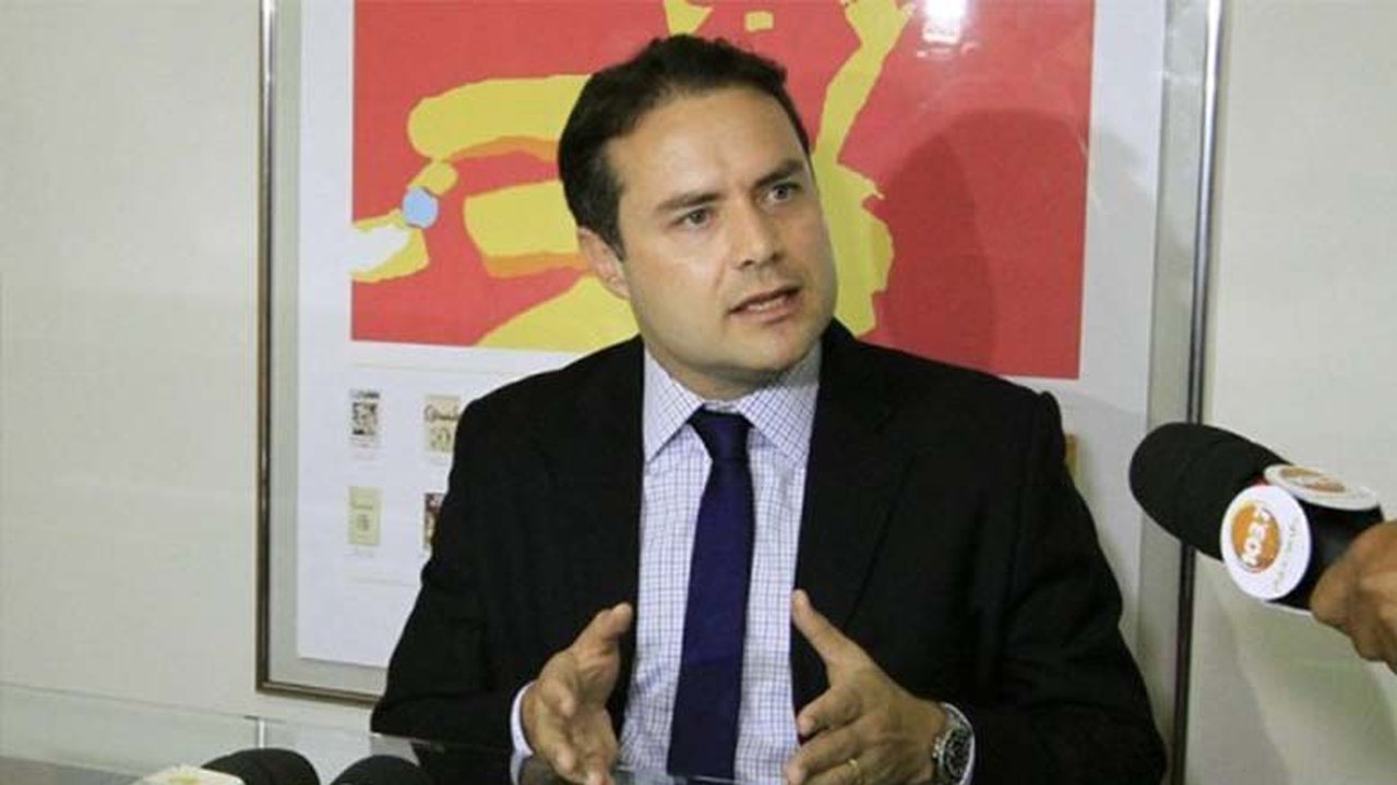 Governador anuncia construção de nova maternidade em Alagoas