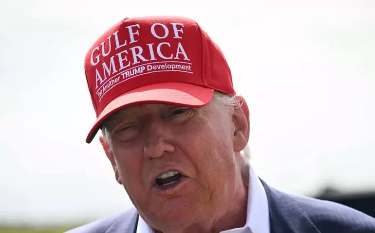 Senado dos EUA aprova projeto de lei orçamentário de Trump