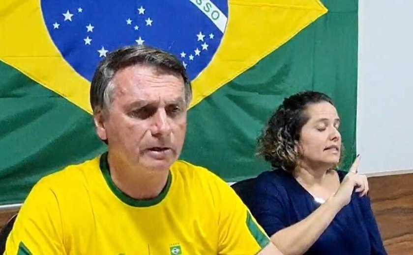 Bolsonaro é condenado a pagar R$ 150 mil por fala sobre refugiadas adolescentes: 'Pintou um clima'
