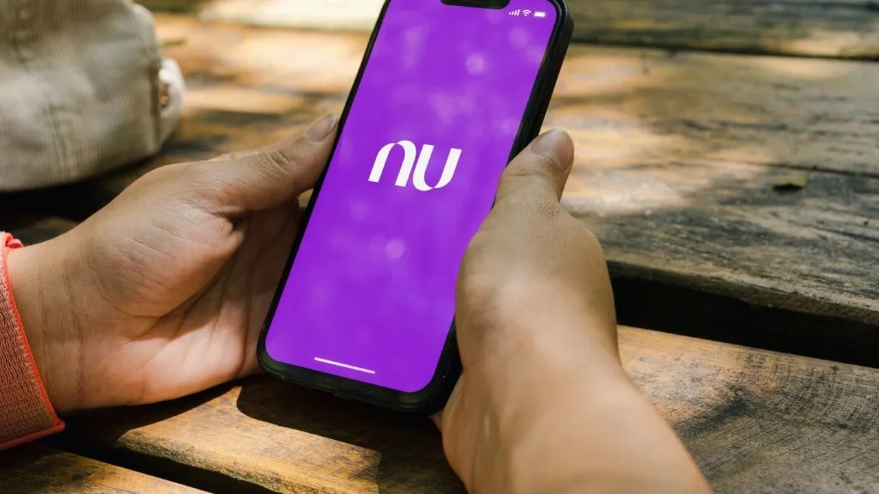 Aplicativo do Nubank enfrenta oscilações na tarde desta quarta-feira