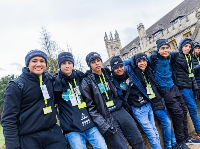 “Vi coisas que vou levar para a vida toda”: estudantes de Maceió relatam transformação após intercâmbio histórico em Londres