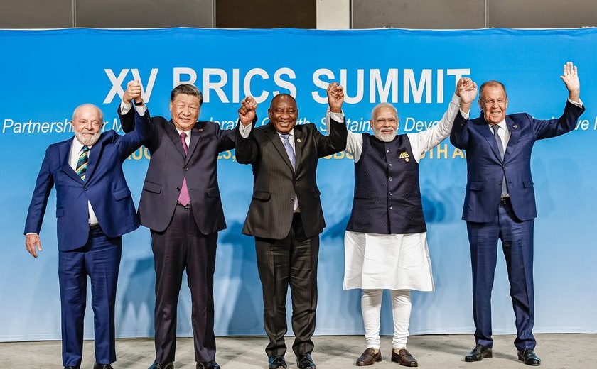 Líderes do Brics conversam sobre tarifaço e guerras em reunião virtual