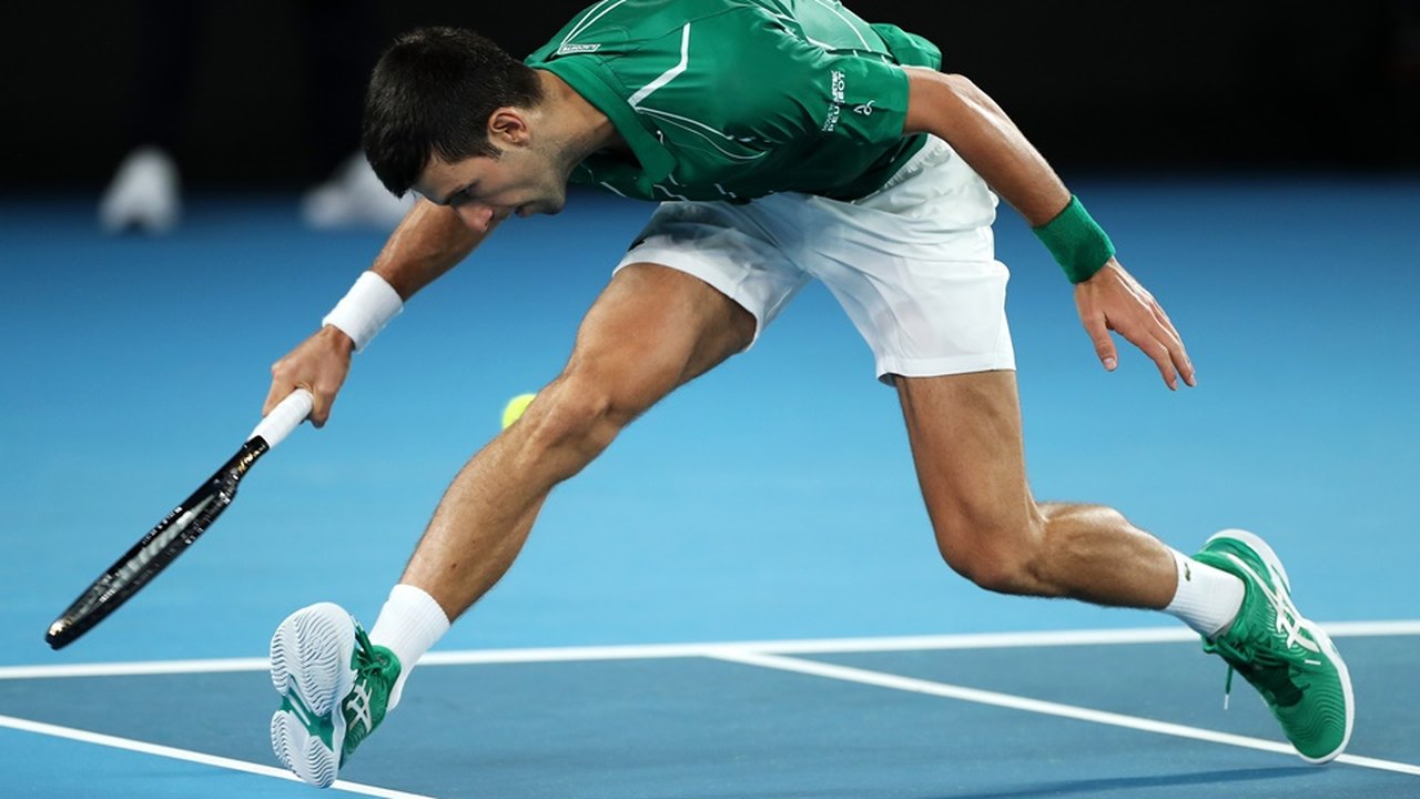 Novak Djokovic faz nova doação e ajuda hospitais italianos contra a pandemia